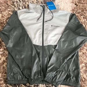 Columbia women windbreaker XS